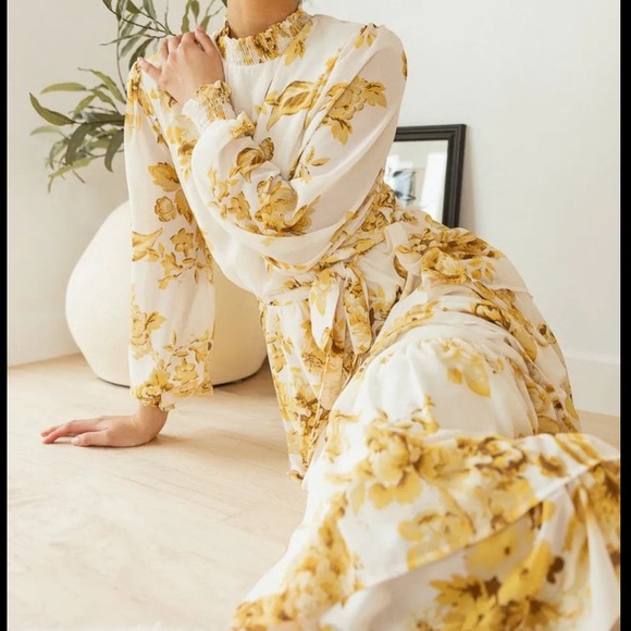 Bohme NWT white and yellow tiered dress. Size medium. - Picture 2 of 12